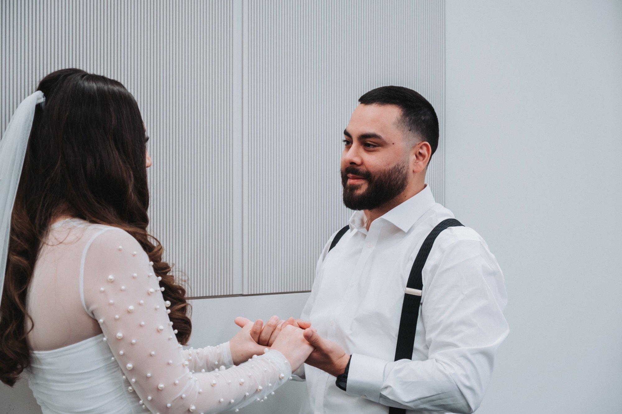 carousel-hero-element image-16