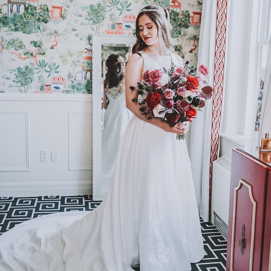 The Madison Club: A Timeless Venue for Editorial-style Wedding Photography