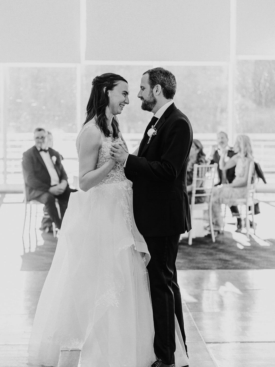 Capturing Timeless Elegance at the Esplanade Lakes Ballroom: A Photographer's Insight