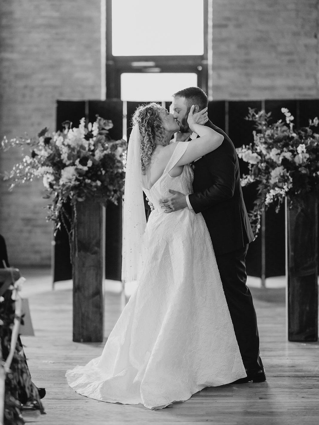 Embracing Romance Amidst the Cityscape: A Tale of a City Wedding